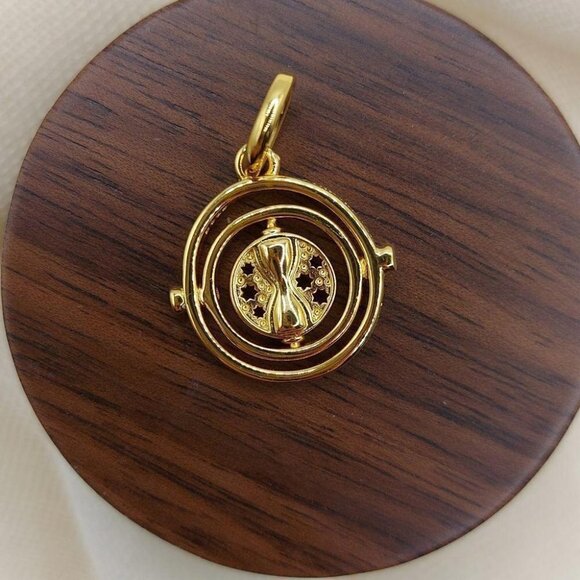 925 Silver Hermione's Time Turner Harry Potter Dangle Charm - Picture 1 of 11